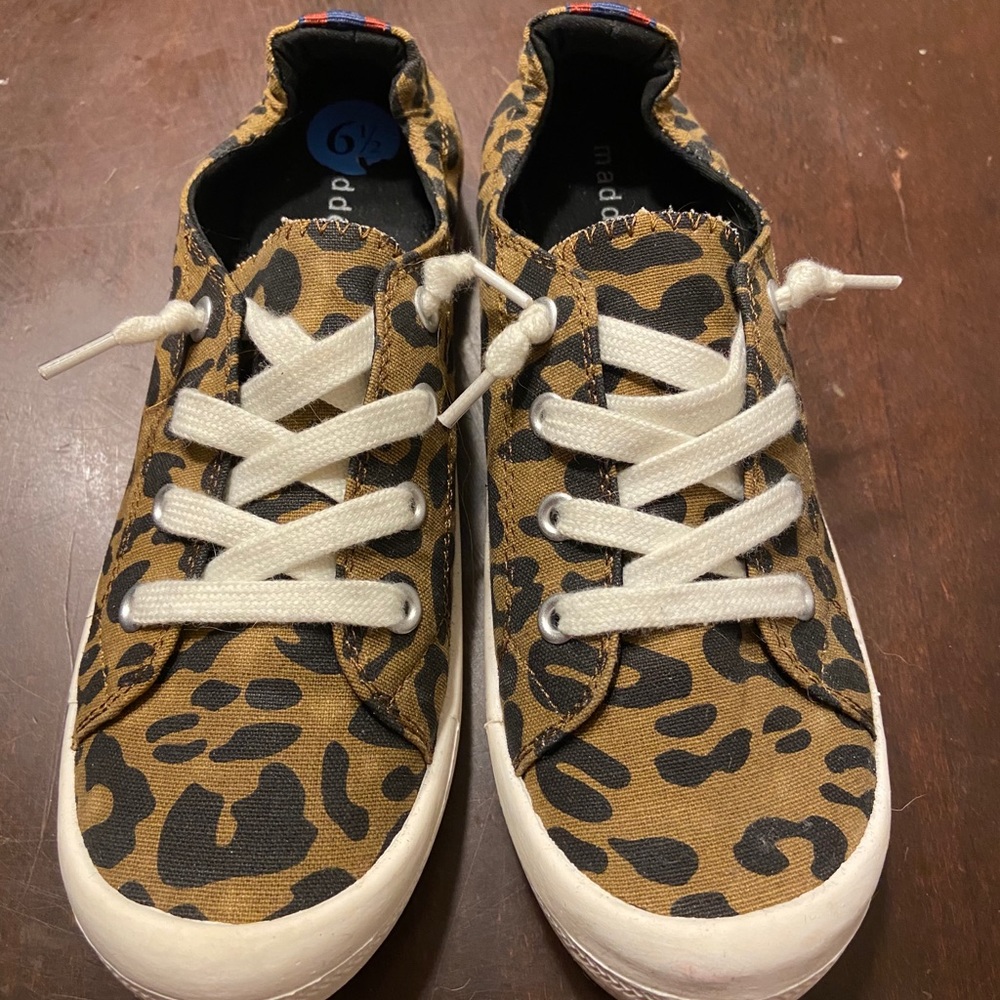 Madden Girl Sneakers Sz 6.5 Tan And Black Cheetah